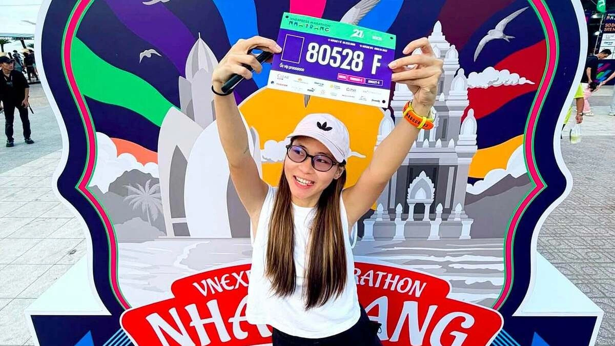 10.000 runner biến Nha Trang thành lễ hội chạy bộ ven biển