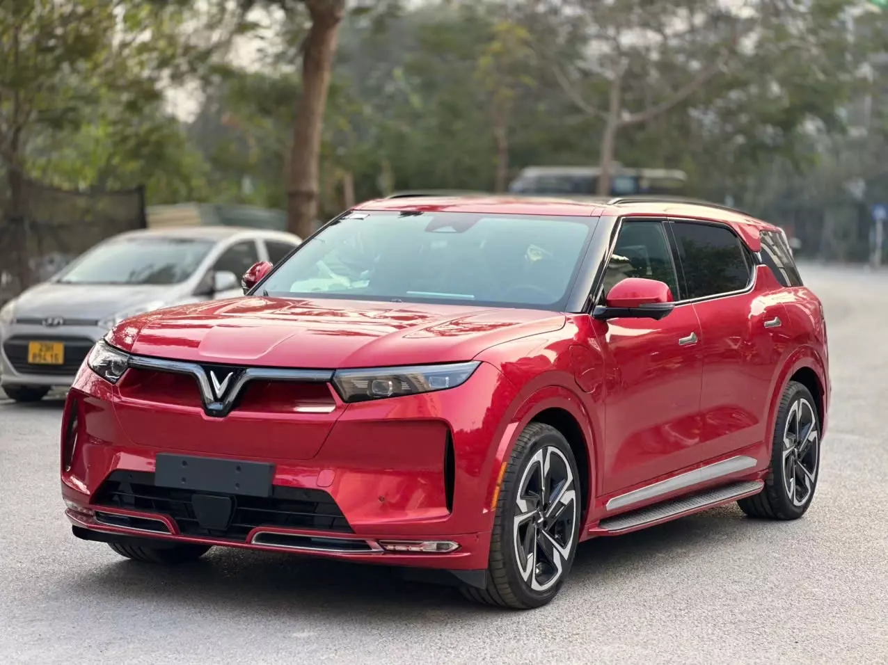Bảng giá xe VinFast tháng 8: Chọn VF 6, VF 7, VF 8 hay VF 9?