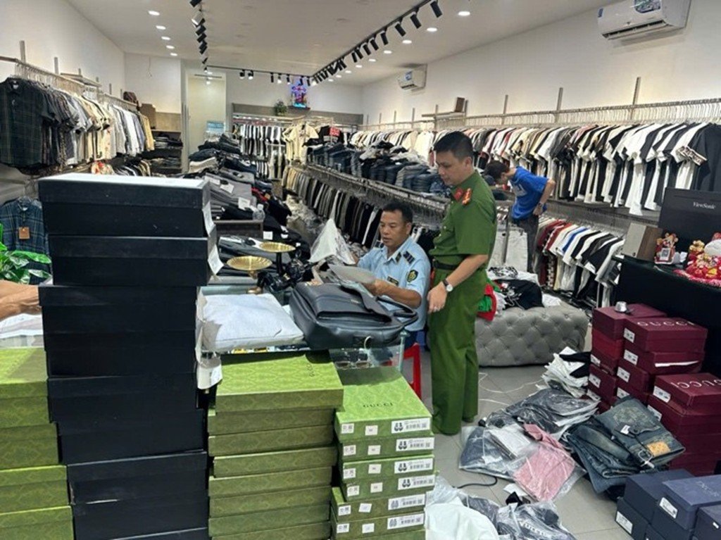 Chiến dịch chặn mỹ phẩm giả và hàng xâm phạm sở hữu trí tuệ