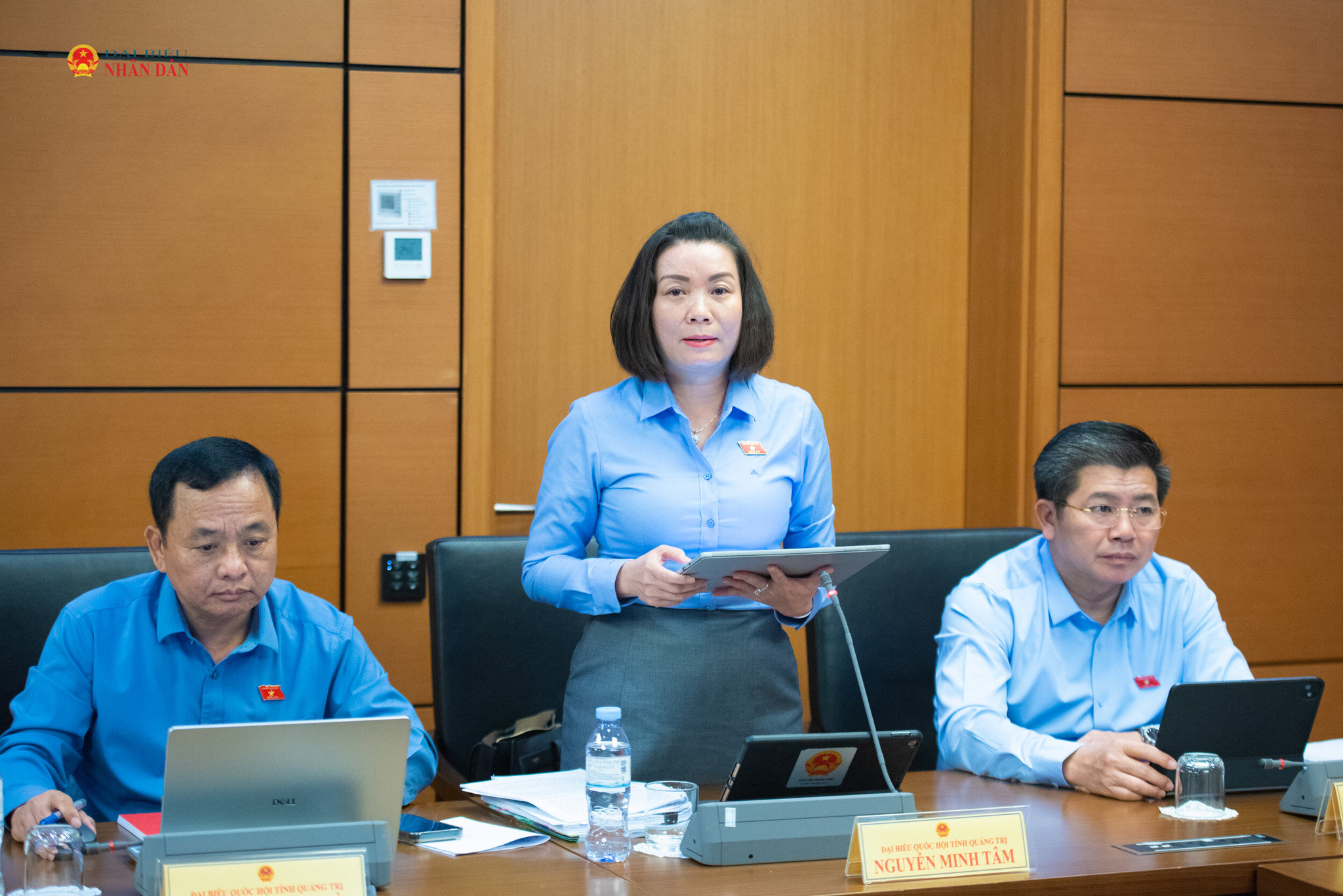 Quảng Ninh đô thị di sản, Bắc Ninh đô thị bán dẫn: Hai cực phát triển chuyên biệt