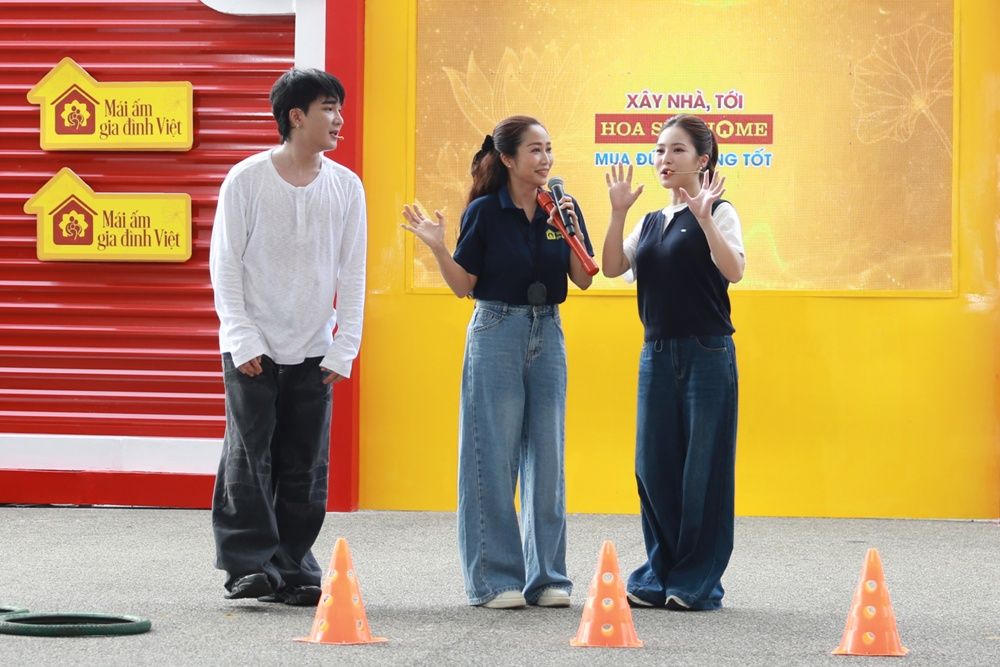 Hương Tràm khóc nghẹn trên truyền hình và những giọt nước mắt biết cho đi