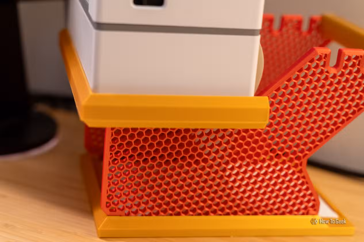 3D-Printed Desk Accessories That Declutter Your Workspace Without Replacing It
