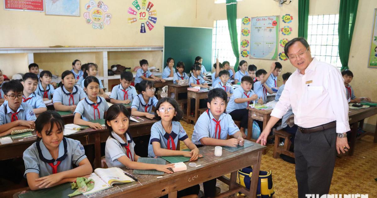 Hiệu trưởng bị xử phạt nặng nếu để xảy ra thu phí bất hợp pháp