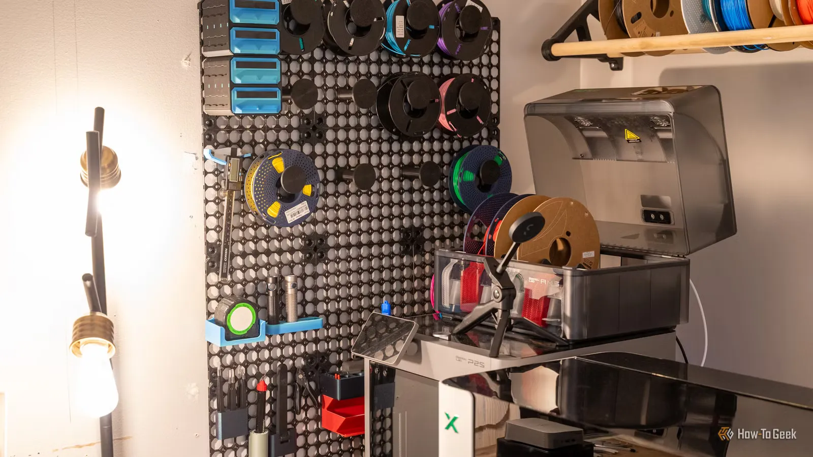 3D-Printed Desk Accessories That Declutter Your Workspace Without Replacing It