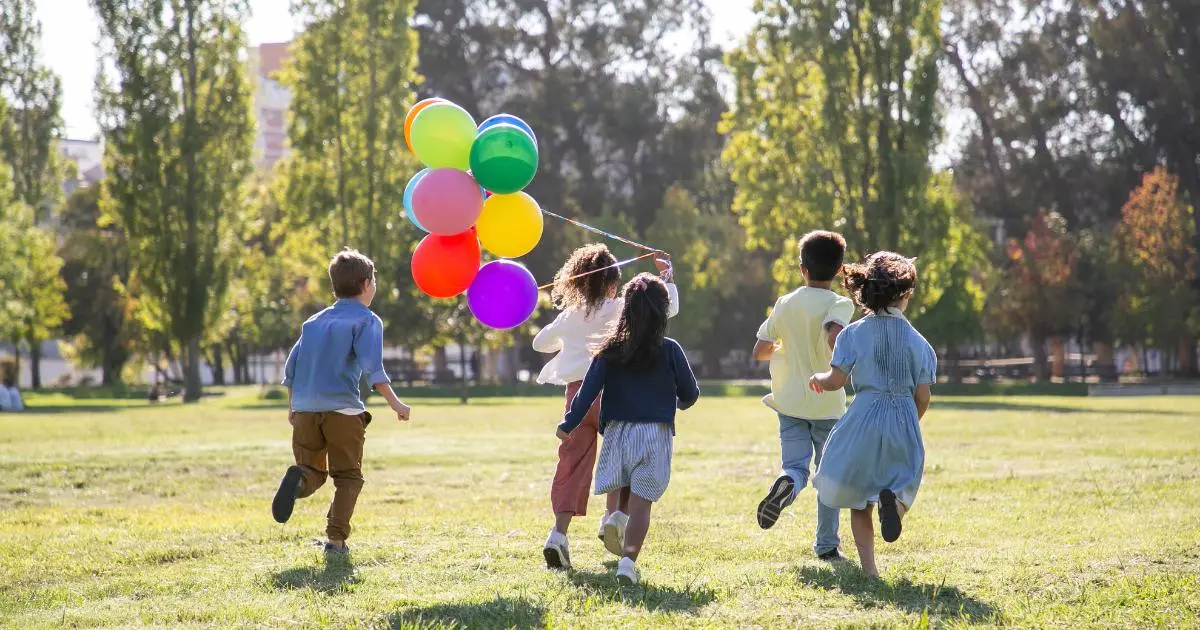 Why Boredom and Unscheduled Time Make Better Summers for Kids—and Calmer Parents