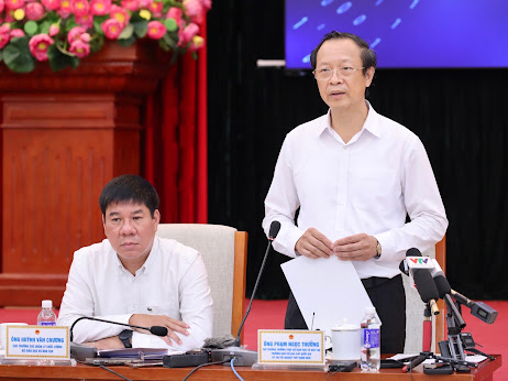 Vụ gian lận điểm thi ở Tuyên Quang: Cha mẹ phải tỉnh táo trước những cái bắt tay ngầm