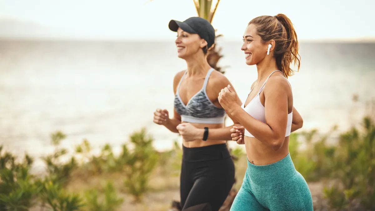 One Weekly Interval Walk Can Shrink Your Waistline