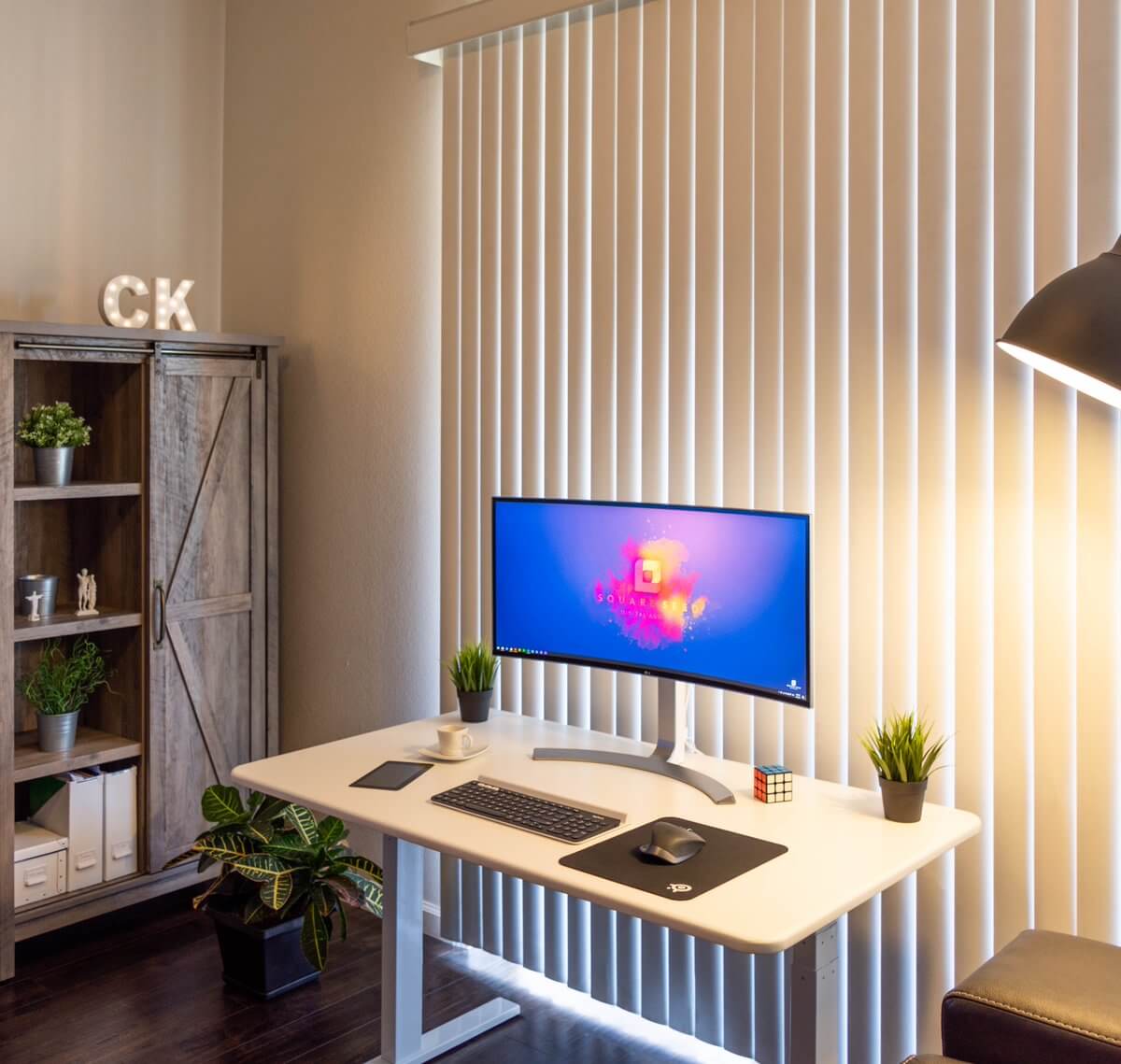 Autonomous SmartDesk Pro vs Herman Miller Jarvis Bamboo
