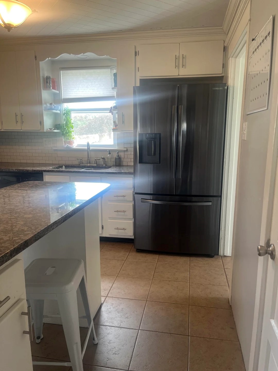 How to Transform Your Kitchen Look Without Moving Appliances