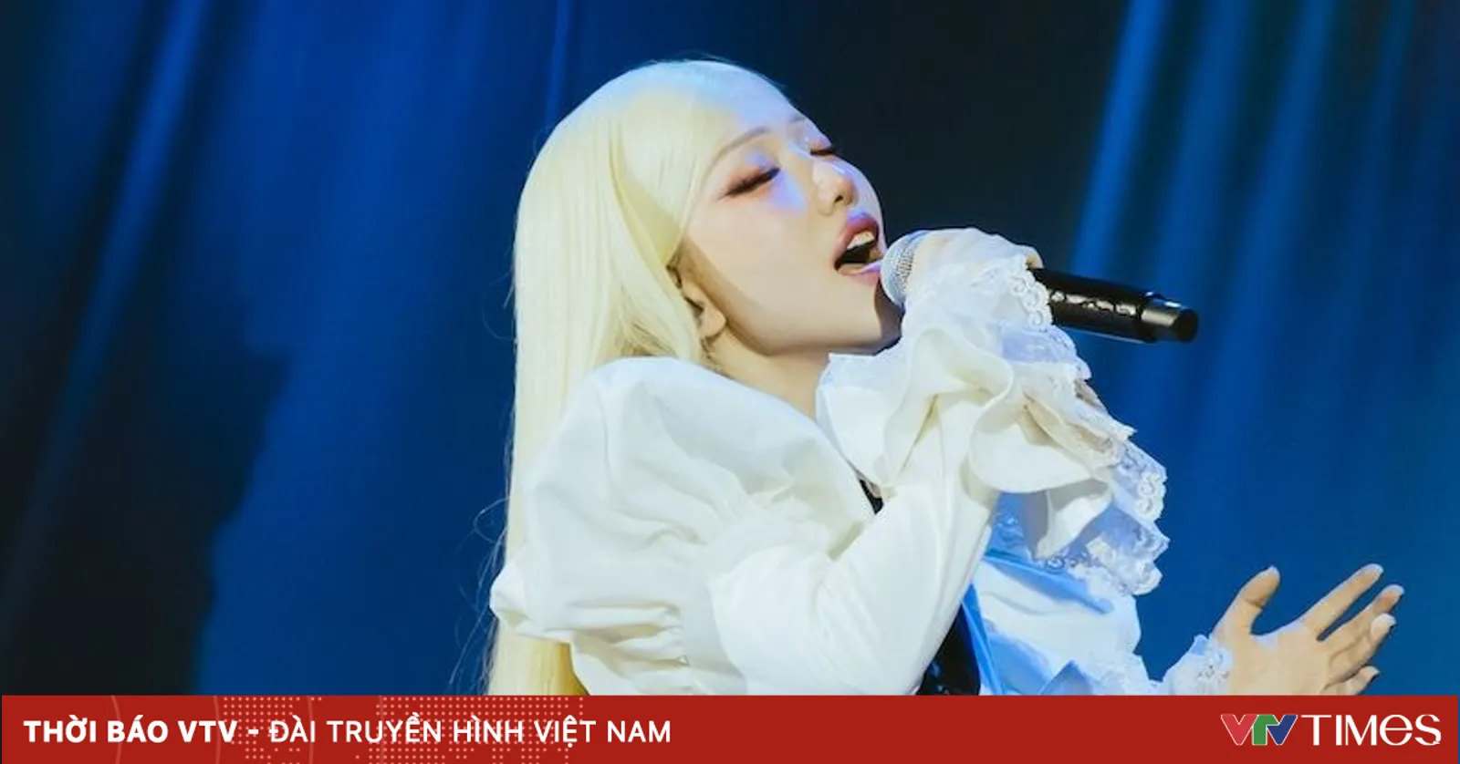 Phùng Khánh Linh: Biến những đêm cô đơn thành bản nhạc triệu người nghe