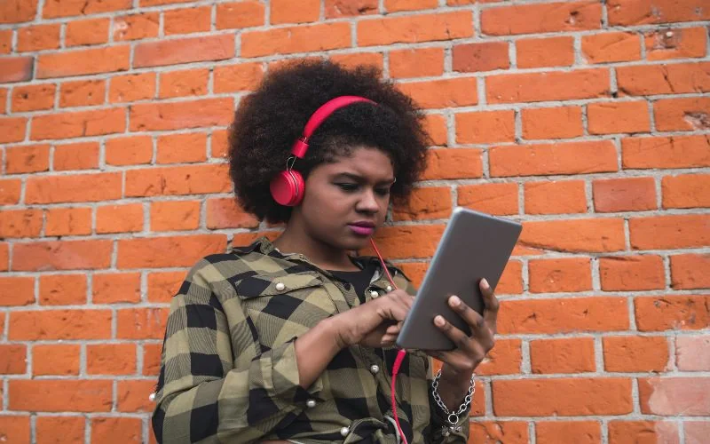 Why Wellness Content on Social Media Helps and Hurts at Once