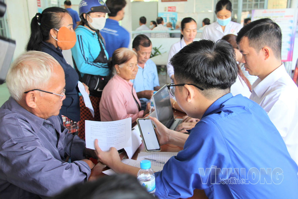 Khám sức khỏe miễn phí và hồ sơ điện tử: bước ngoặt cho y tế dự phòng