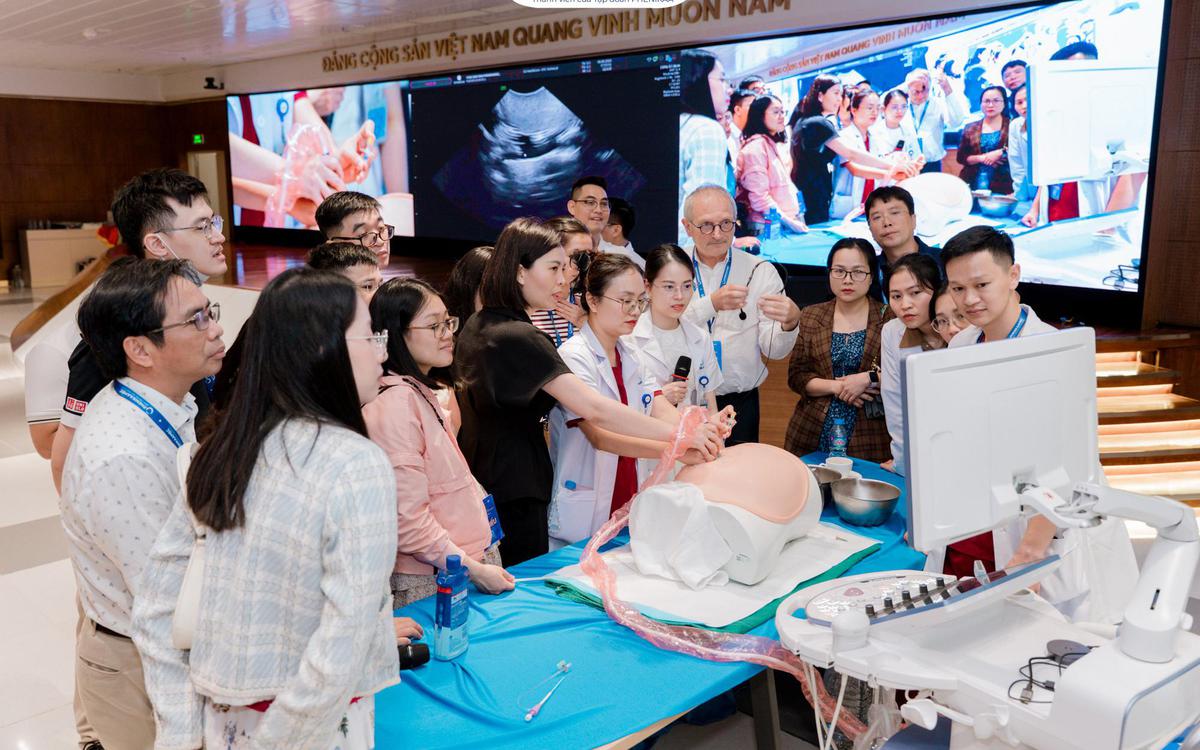 Chuyên gia quốc tế tập hợp tại Hà Nội để chia sẻ những tiến bộ mới nhất trong chăm sóc thai kỳ