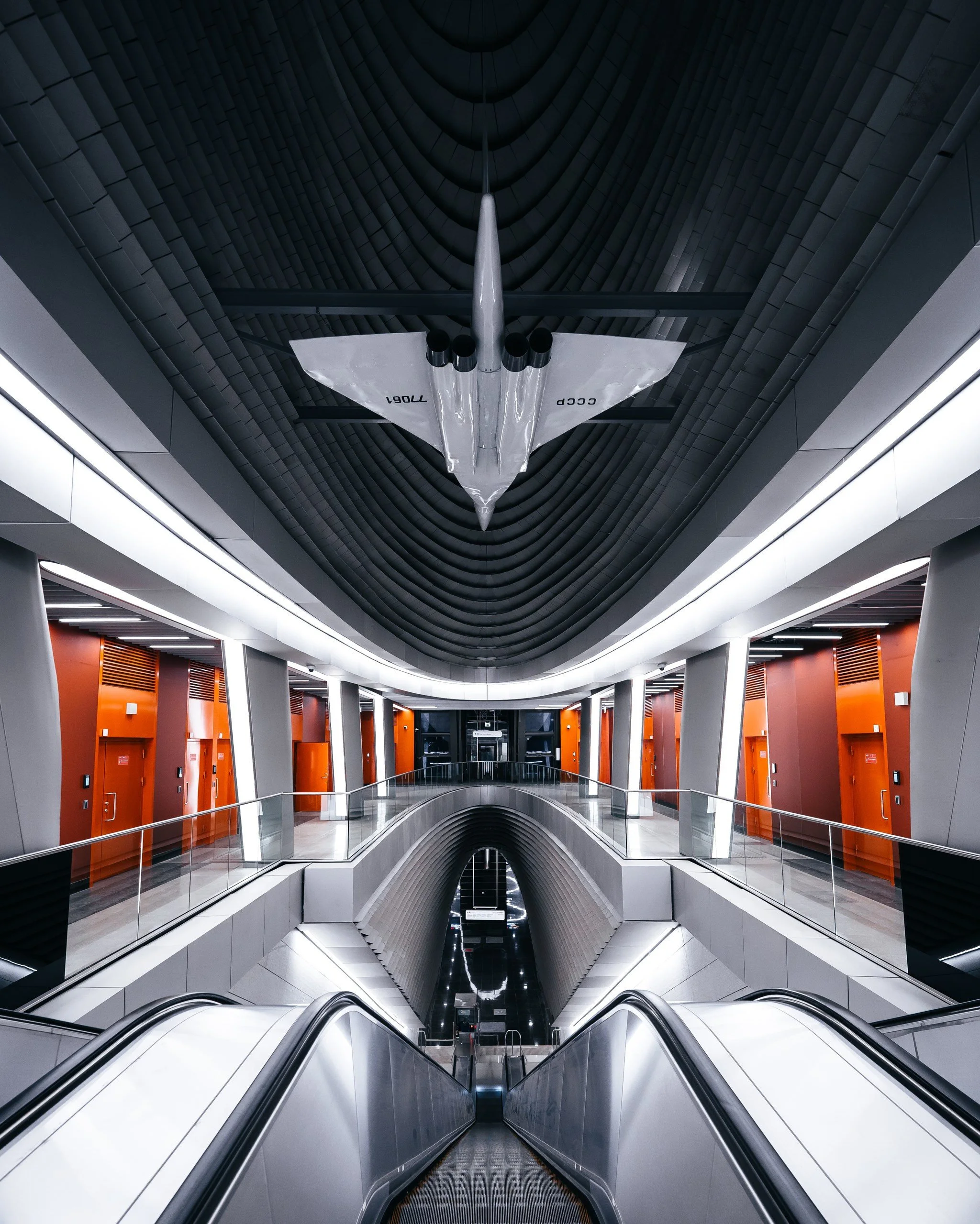 Đoàn tàu dát vàng và cơ hội metro Hà Nội chuẩn Nga