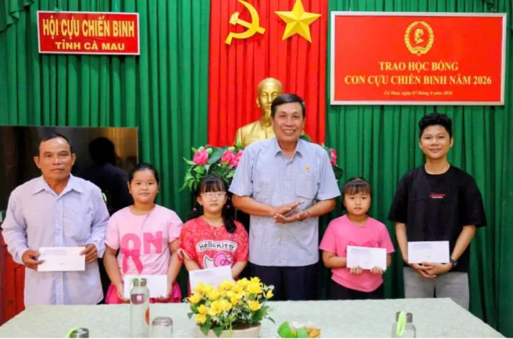 Các chương trình học bổng hỗ trợ học sinh khó khăn: Nhìn từ Khánh Hòa, Lào Cai, Cà Mau