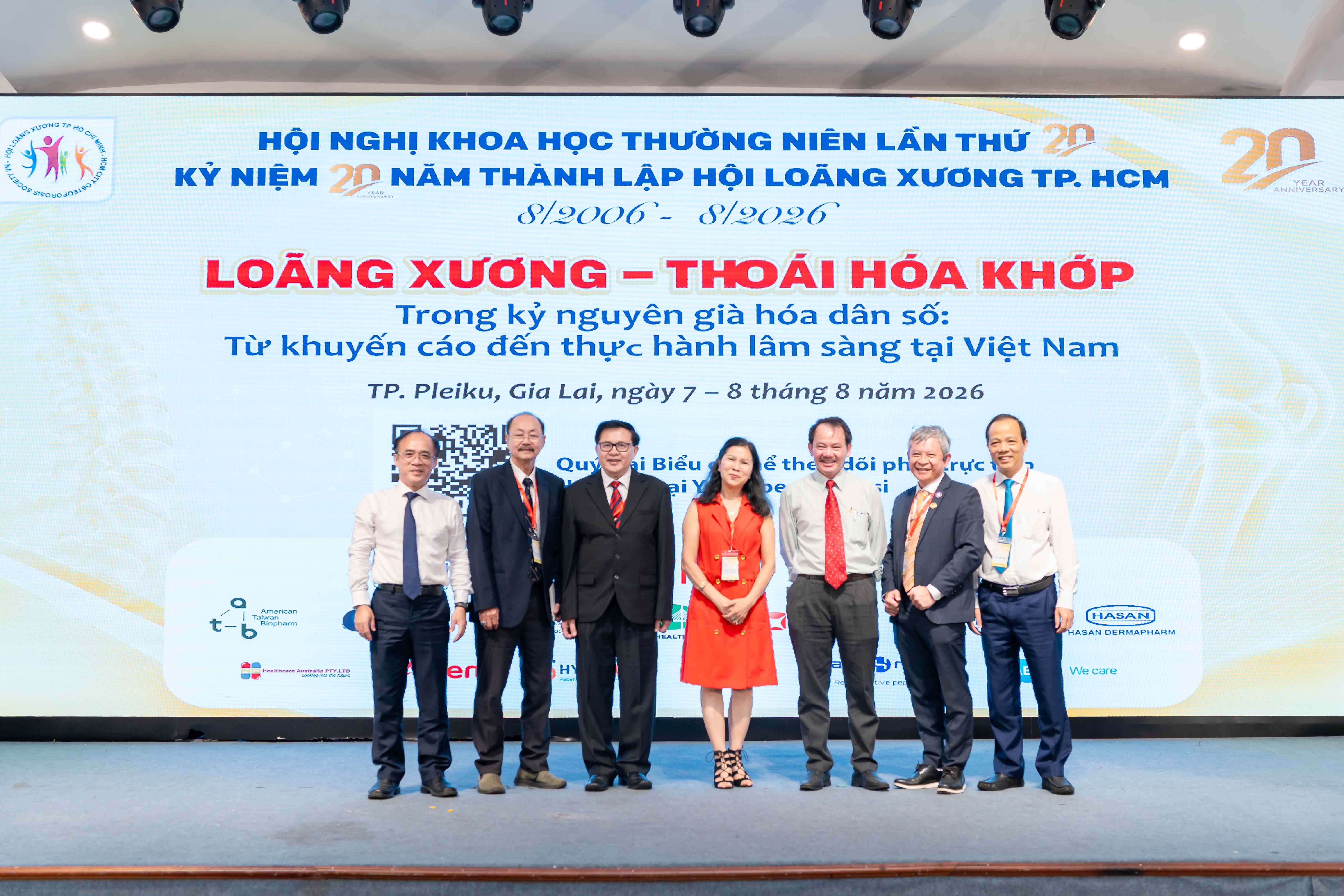 Cách duy trì mật độ xương và phòng ngừa gãy xương từ tuổi 40