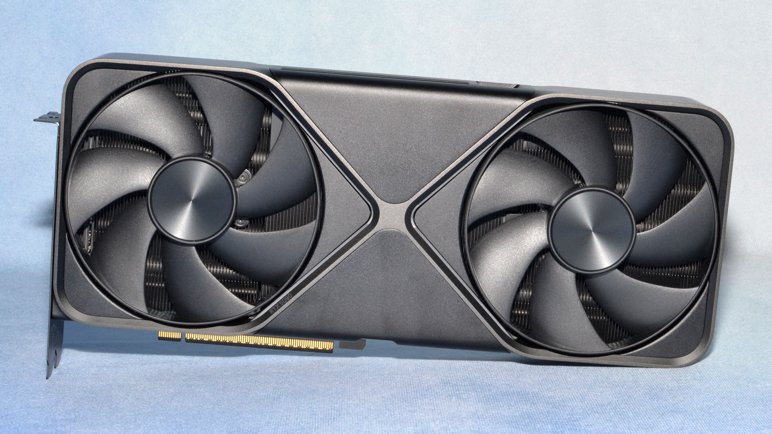 RTX 50 giá gốc trở thành “vé vàng” tại QuakeCon