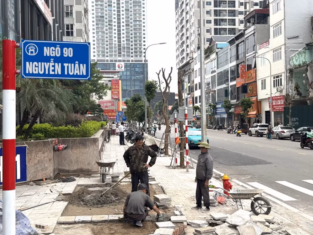 Hà Nội thử nghiệm không gian đi bộ thông minh gắn ẩm thực trên trục Thanh Thái – Khúc Thừa Dụ