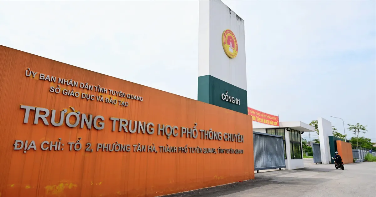 Vụ điểm 10 môn Toán ở trường chuyên Tuyên Quang: những câu hỏi chưa có lời đáp