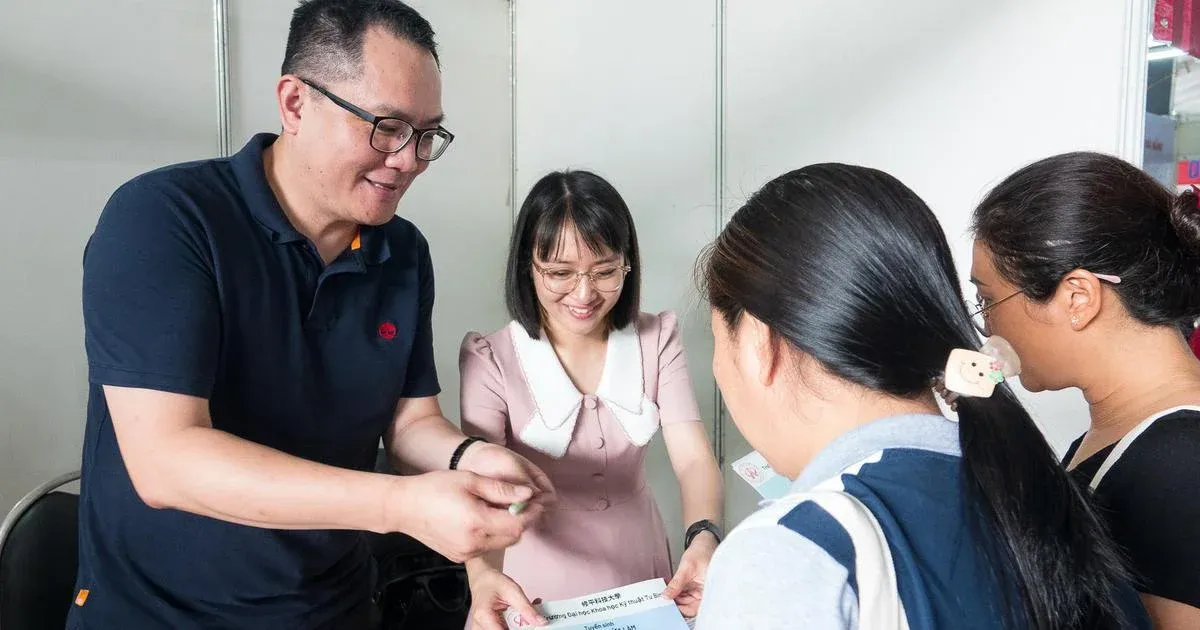Học sinh Việt Nam lỡ nhịp nhập học vì quy định visa Đài Loan mới