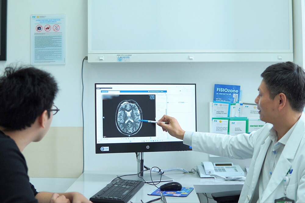 Đau đầu cấp cứu: Khi chẩn đoán sai bệnh thần kinh trở thành án tử