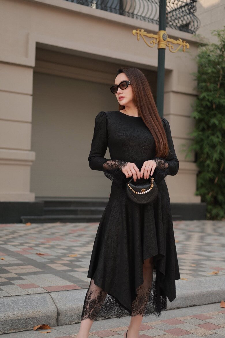 Tủ đồ tối giản của phụ nữ thành đạt: Thanh lịch không cần đồ hiệu
