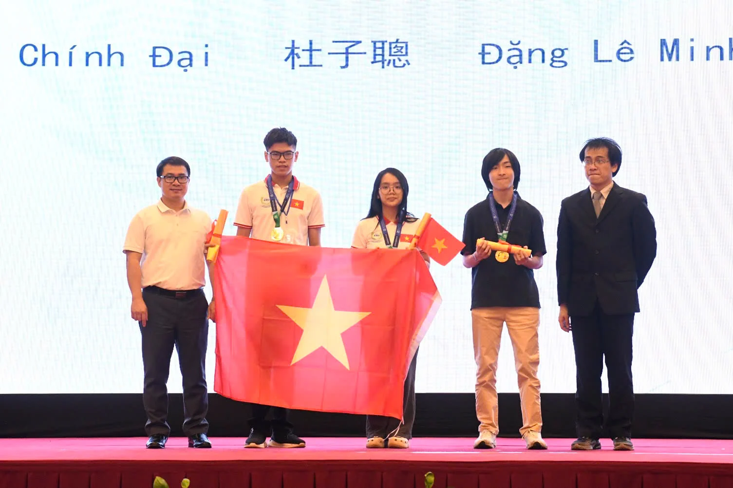 Những sân chơi khoa học châu Á đang tạo dựng thế hệ tài năng trẻ Việt Nam như thế nào?