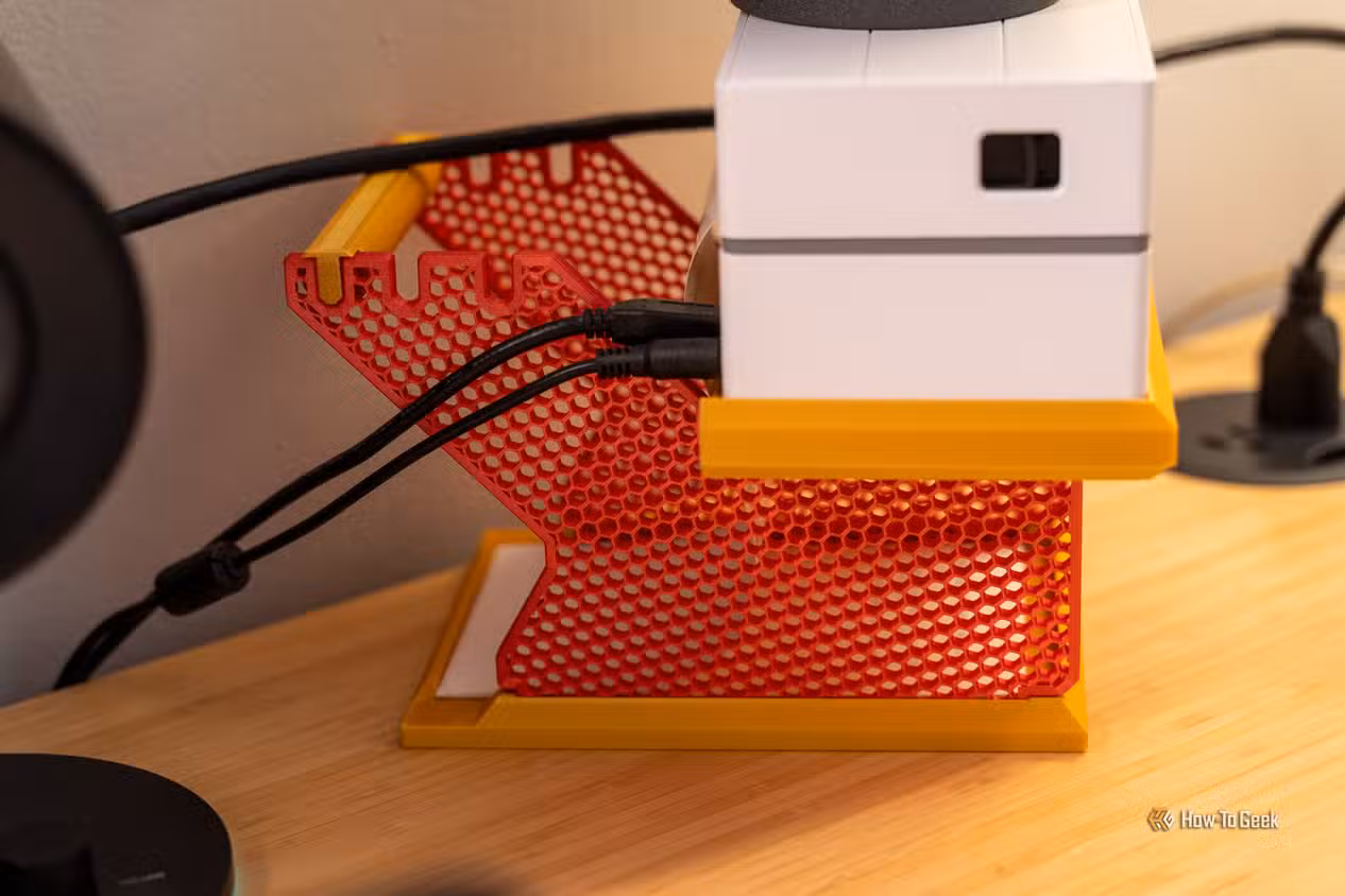 3D-Printed Desk Accessories That Declutter Your Workspace Without Replacing It