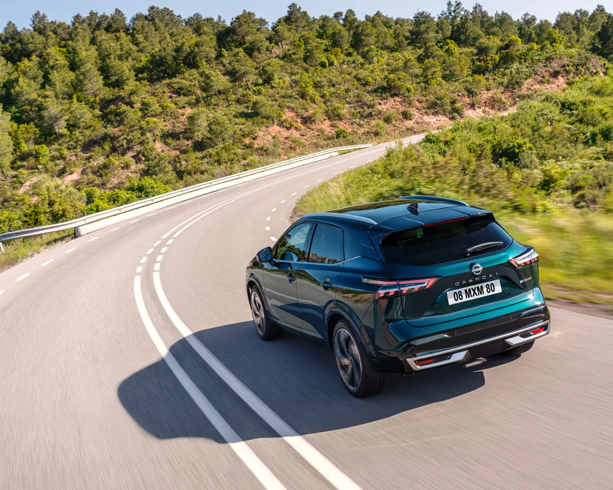 Nissan Qashqai E-Power lập kỷ lục Guinness và thách thức cuộc chơi SUV hybrid