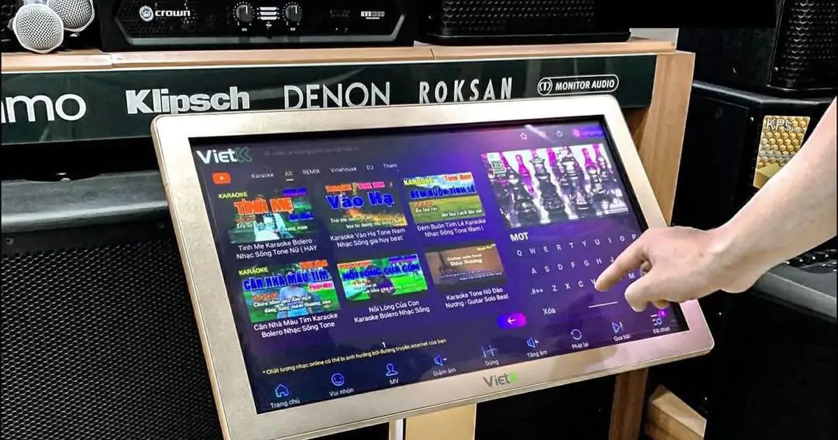 Nhà sản xuất đầu karaoke bị khởi tố: Lời cảnh tỉnh cho cả ngành