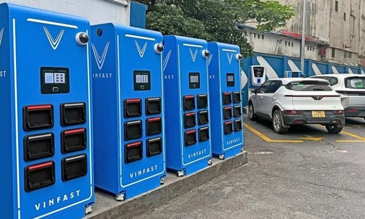 Đổi pin hay cắm sạc xe điện: Đâu là lựa chọn khôn ngoan?