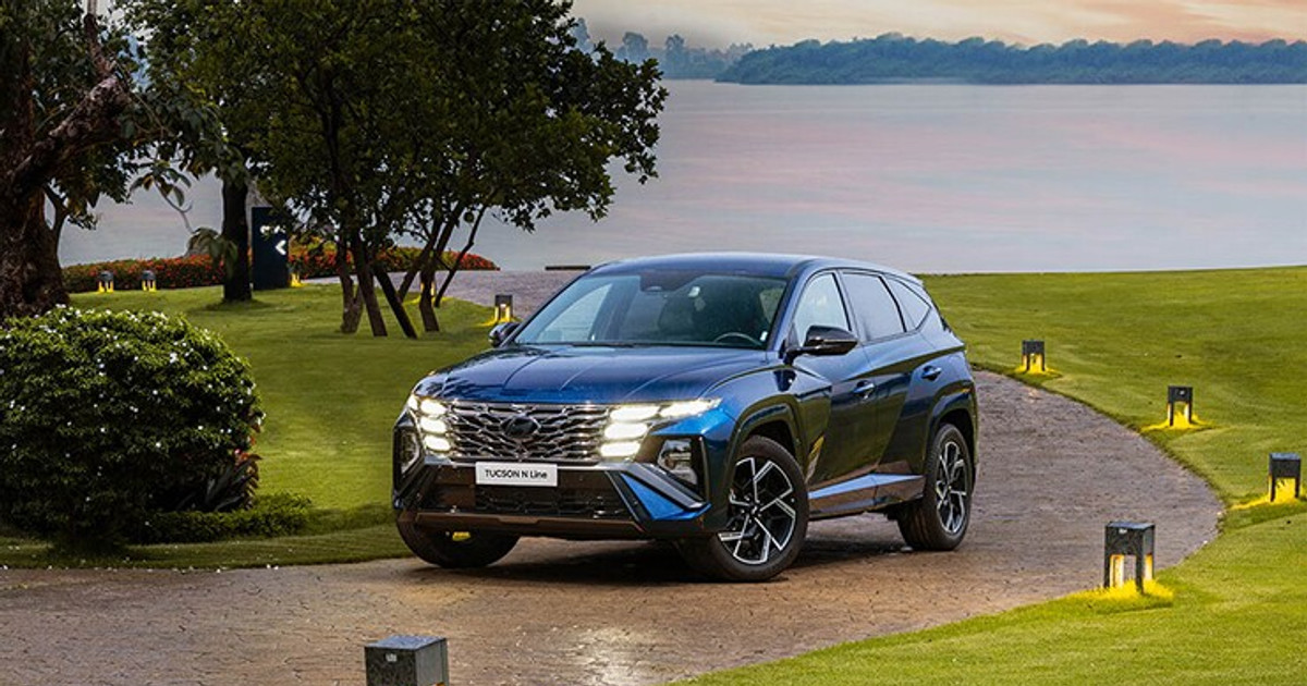 Hyundai Tucson: Thiết kế Sensuous Sportiness, màn hình cong đôi và SmartSense có đáng tiền?
