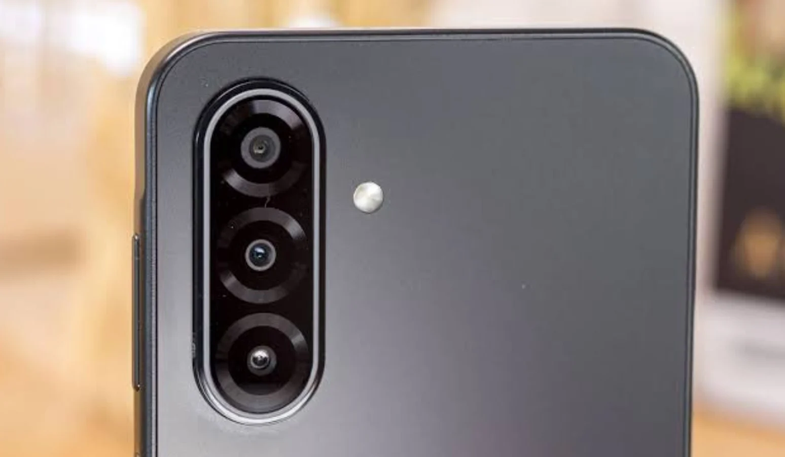 Galaxy A18 Specs Confirmed: MediaTek 4G vs Snapdragon 5G