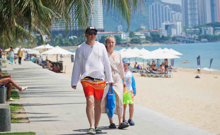 Vì sao Nha Trang đang trở thành điểm hút khách châu Âu hàng đầu