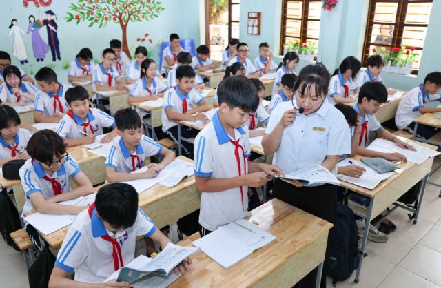 Hơn 17.000 trường công sắp sáp nhập: Học sinh, giáo viên và phụ huynh cần chuẩn bị gì?