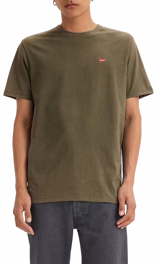 Graphic T-Shirts That Look Grown-Up: A How-To Guide