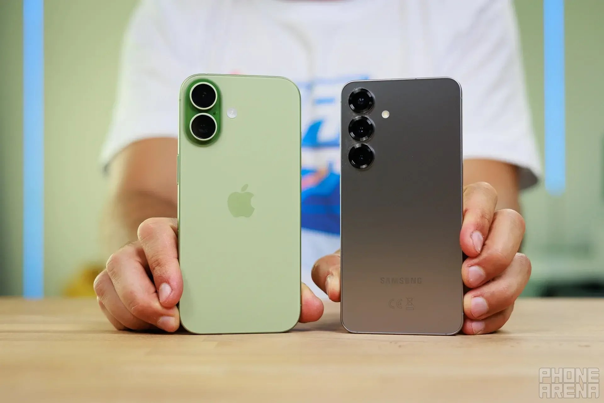iPhone kỷ niệm 20 năm: kính uốn cong và Face ID ẩn màn hình sẽ thay đổi cuộc chơi