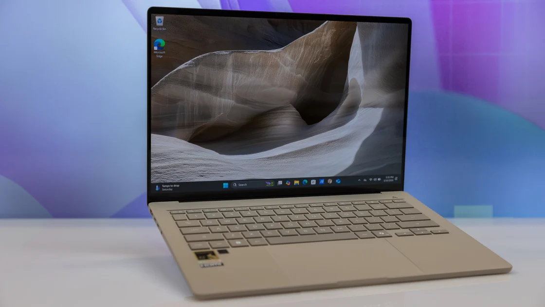 Replaceable Batteries Are Back: Dynabook’s Quiet Revolution