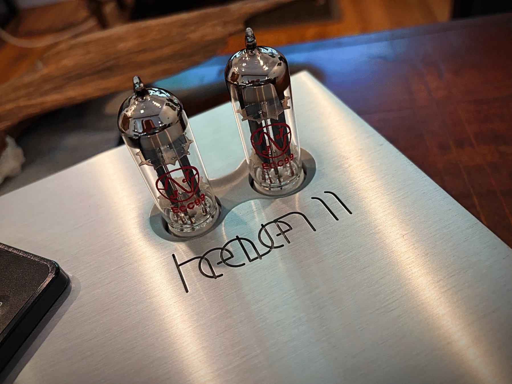 So sánh Cambridge Audio Evo 300 và Heaven 11 Billie Mk. 3 cho hệ thống Hi-Fi hiện đại