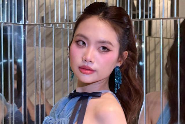 Phương Mỹ Chi tái xuất: từ cô bé dân ca đến nữ ca sĩ trưởng thành kể chuyện tình yêu Khmer