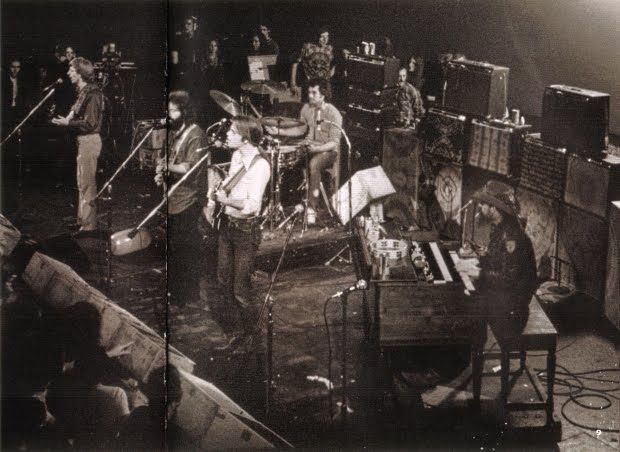 Jerry Garcia: Psychedelic Rock Pioneer and Folk Hero