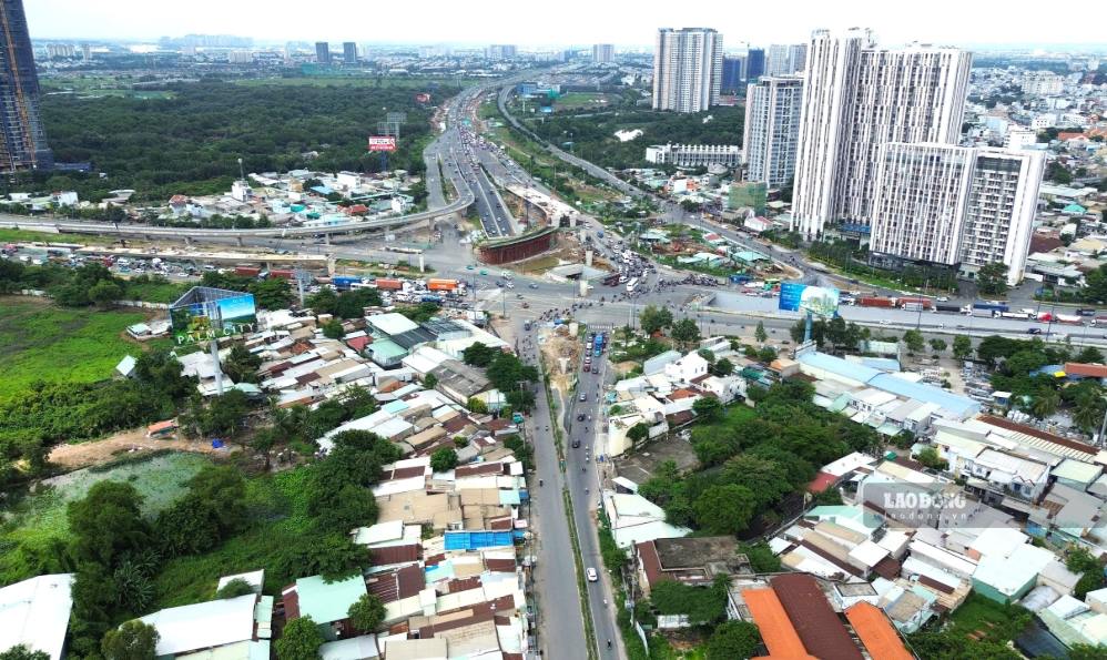 Sân bay Long Thành sắp mở, hạ tầng kết nối vẫn ì ạch
