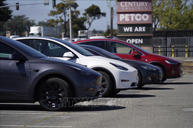 Xe điện rẻ hơn hybrid: Cơ hội hay thách thức cho thị trường Việt Nam?