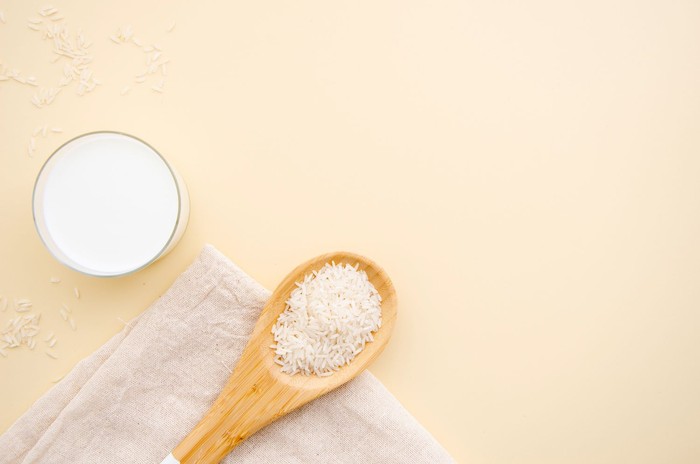 Nước vo gạo và dưa chuột: Đẹp da nhờ mẹo viral hay chỉ là hiệu ứng tạm thời?