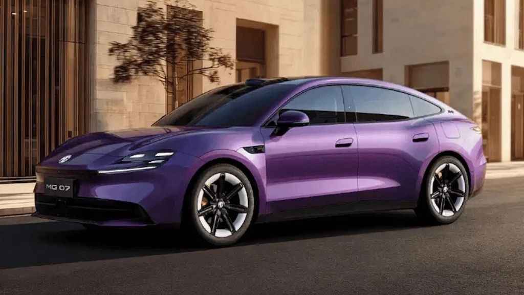 MG 07 hybrid plug-in ra mắt: 245 km điện thuần, đối thủ mới trong phân khúc PHEV