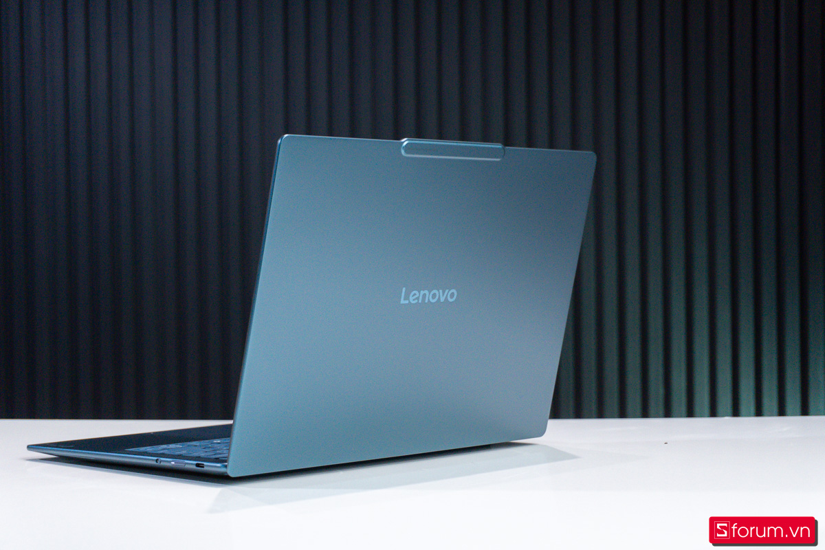 Laptop mỏng nhẹ trên 30 triệu: chọn sao cho cân bằng hiệu năng và pin