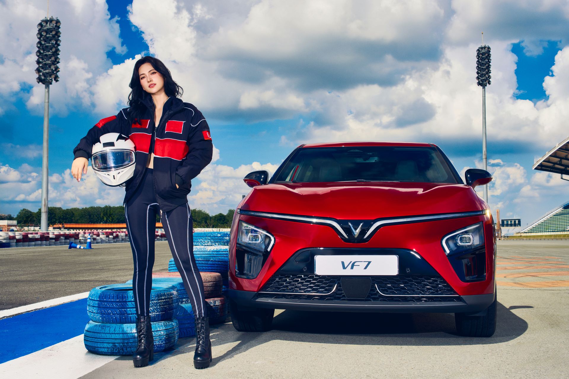 VinFast VF 7: Trải nghiệm số hóa toàn diện cho thế hệ người dùng trẻ
