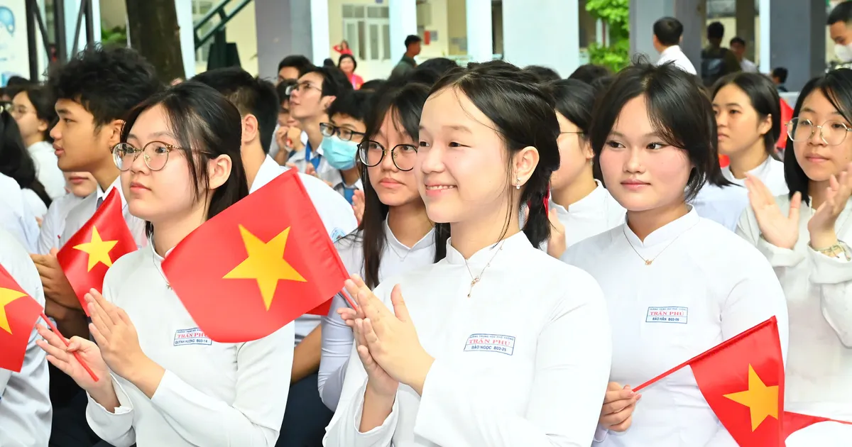 TP.HCM hoàn thành 1.000 phòng học mới: cơ hội và áp lực cho năm học mới