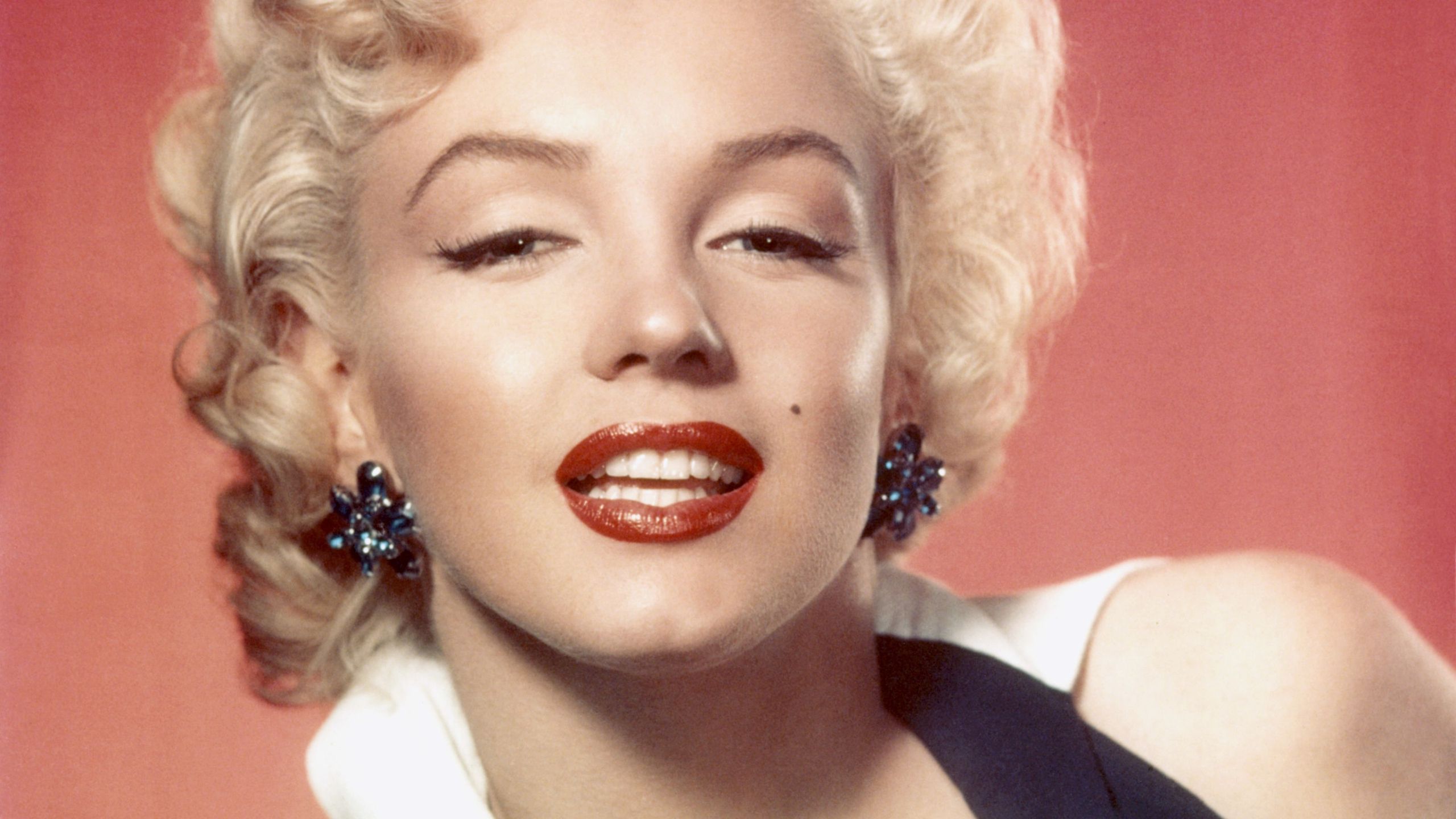 Why Old Celebrity Furniture Still Shapes Modern Interiors