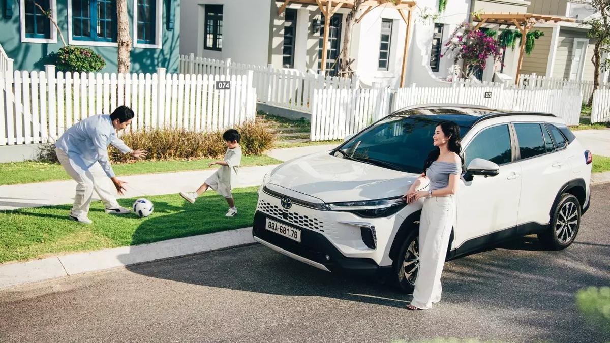 Toyota Corolla Cross HEV: CUV gầm cao tiết kiệm xăng nhất phân khúc